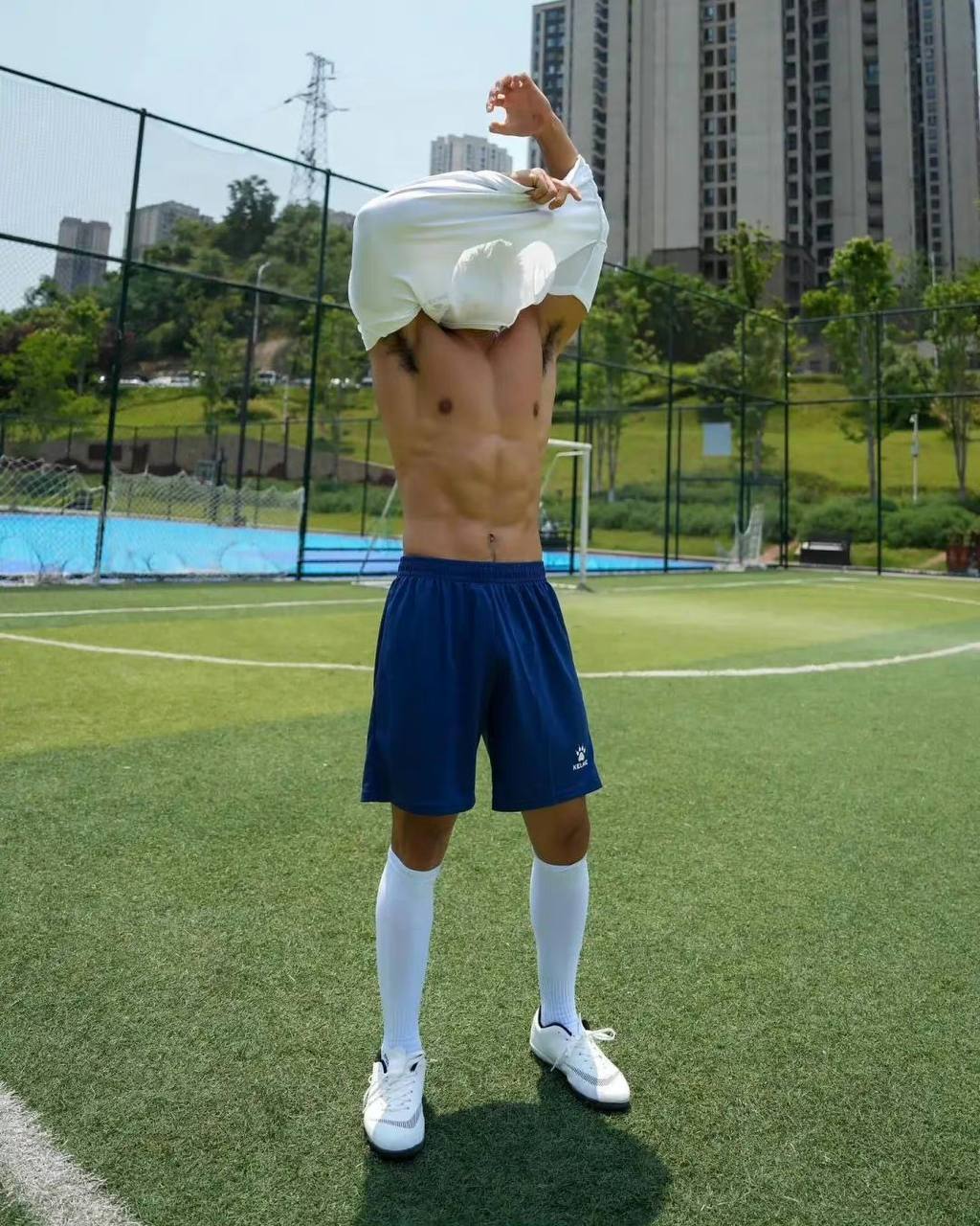 帅气的腹肌足球体育生-Share1069 精品资源分享站