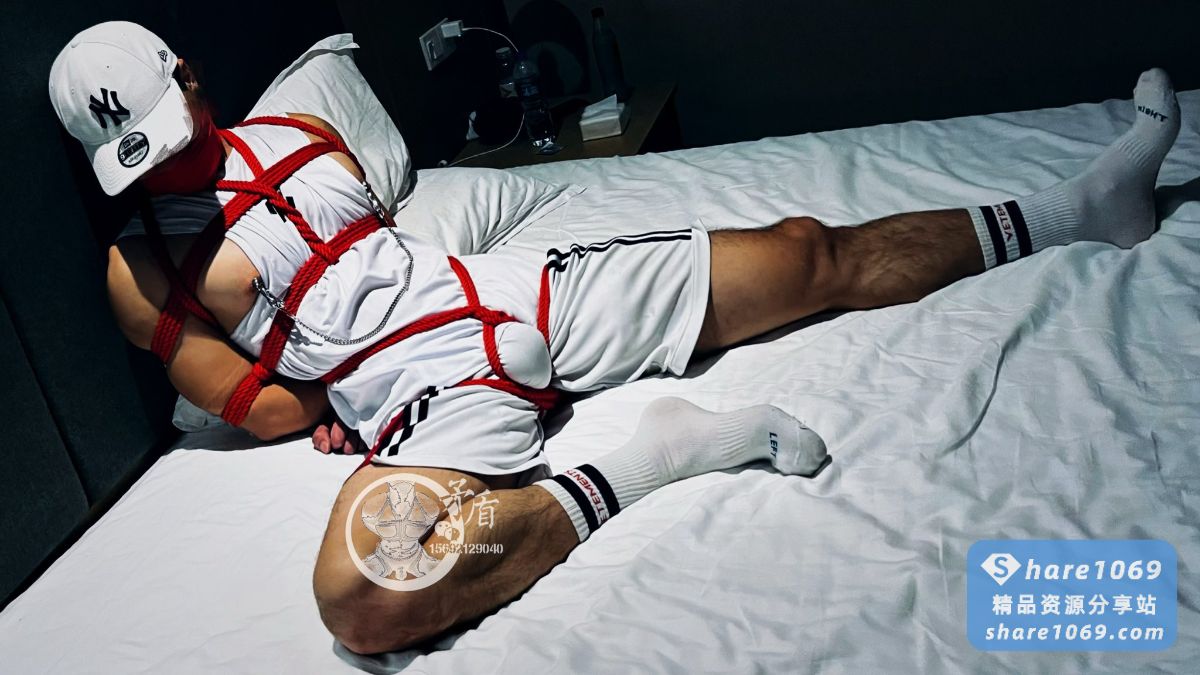 图片[14]-【好图推荐】《捆绑体育生》 [黑皮/肌肉/体育生/捆绑]-帅哥分享社区-交流中心-Share1069 精品资源分享站