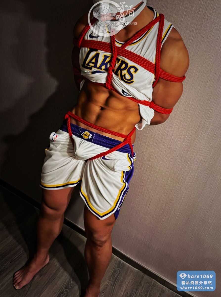 【好图推荐】《捆绑体育生》 [黑皮/肌肉/体育生/捆绑]-Share1069 精品资源分享站