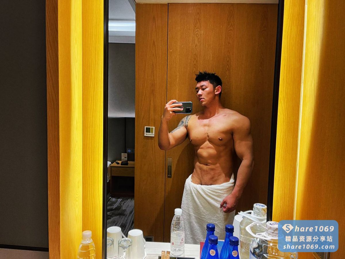 肌肉猛男健身教练-Share1069 精品资源分享站