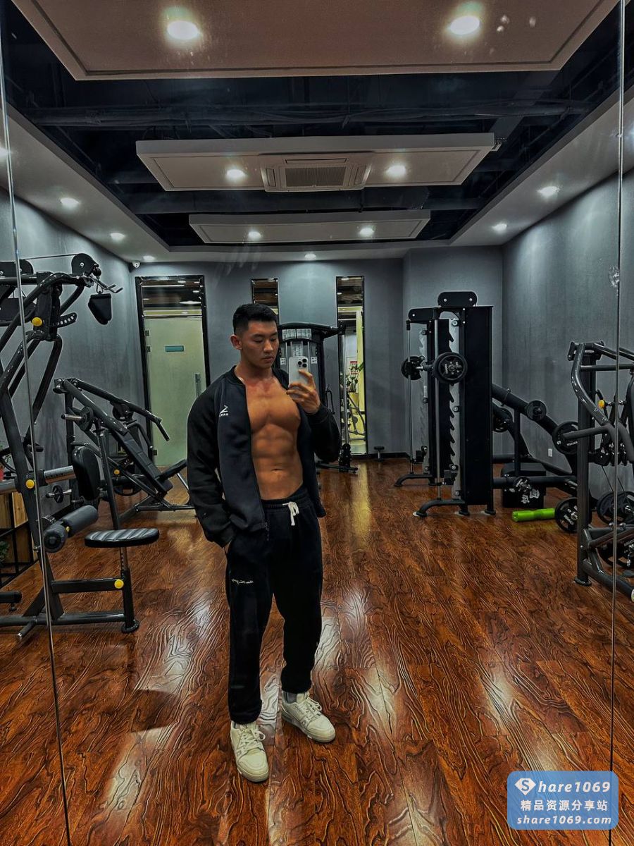 肌肉猛男健身教练-Share1069 精品资源分享站