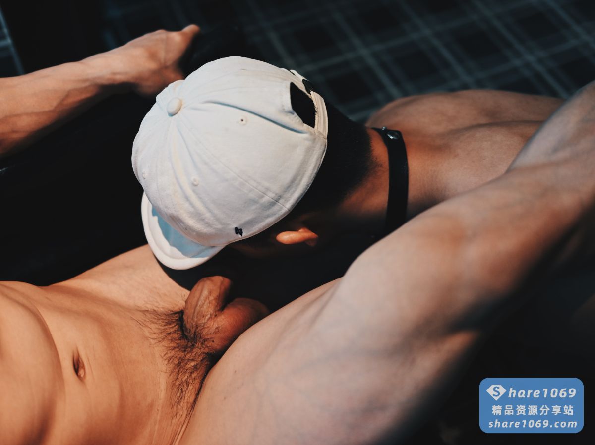 图片[32]-黑皮肌肉健身教练S 与 白袜肌肉体育生M-帅哥写真社区-资源分享-Share1069 精品资源分享站