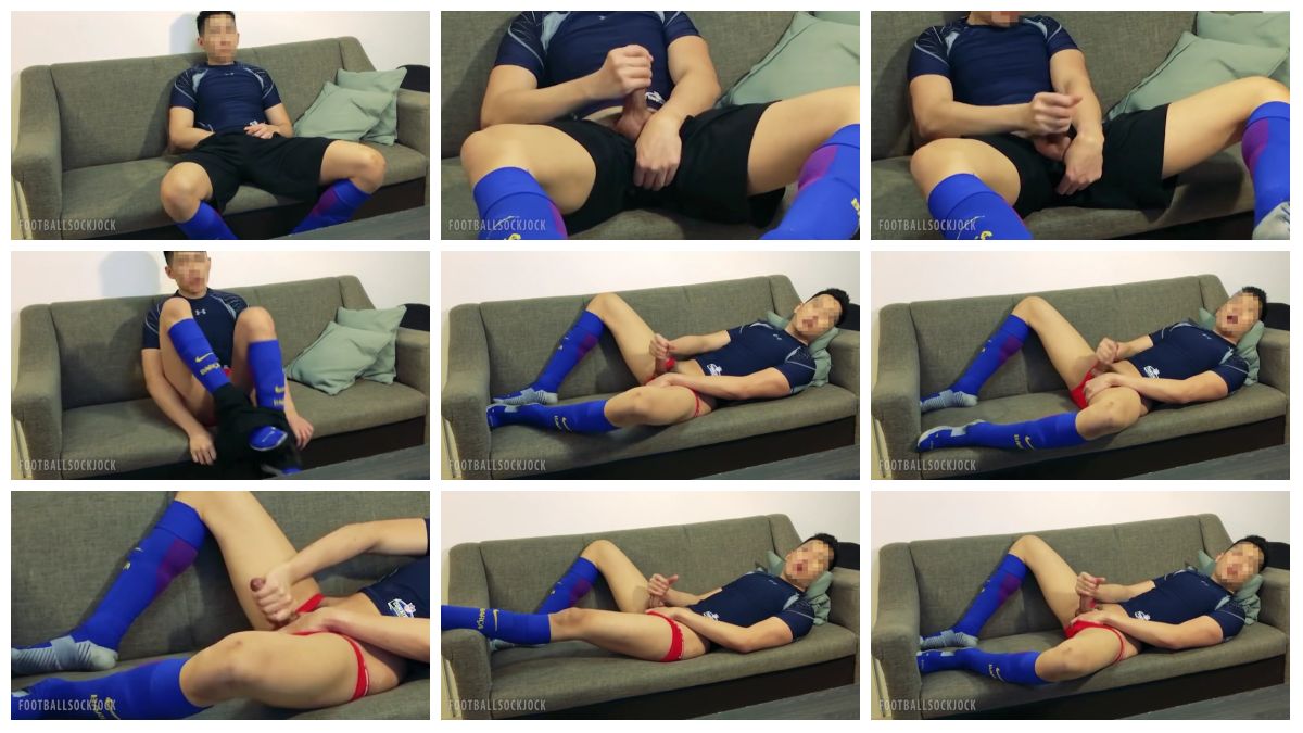 [footballsockjock] 肌肉足球体育运动员在沙发上玩弄自己的鸡巴 撸射 [9:56] (720P)-Share1069 精品资源分享站